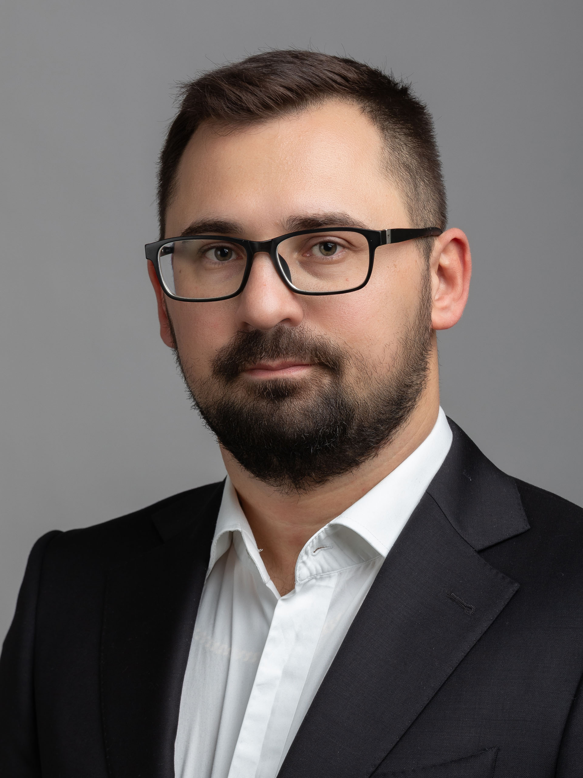 dr Artur Kanteluk
